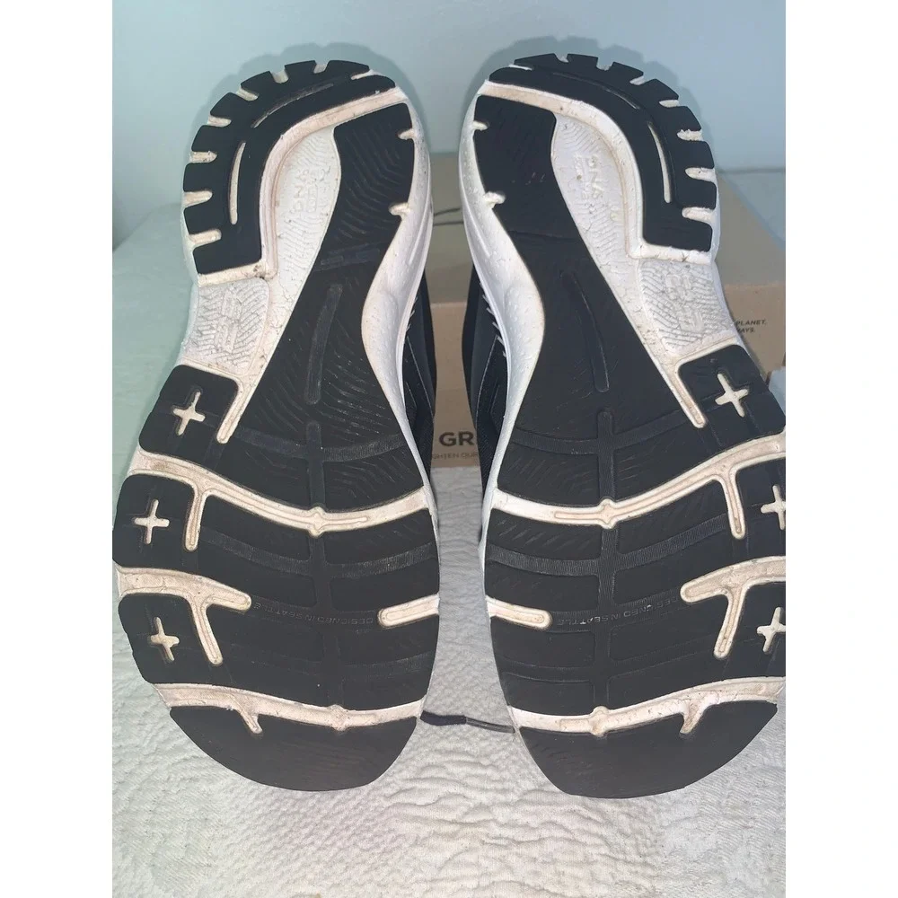 Brooks Adrenaline GTS 23 Womens Running Shoes Black White 1203811B004 Size 10